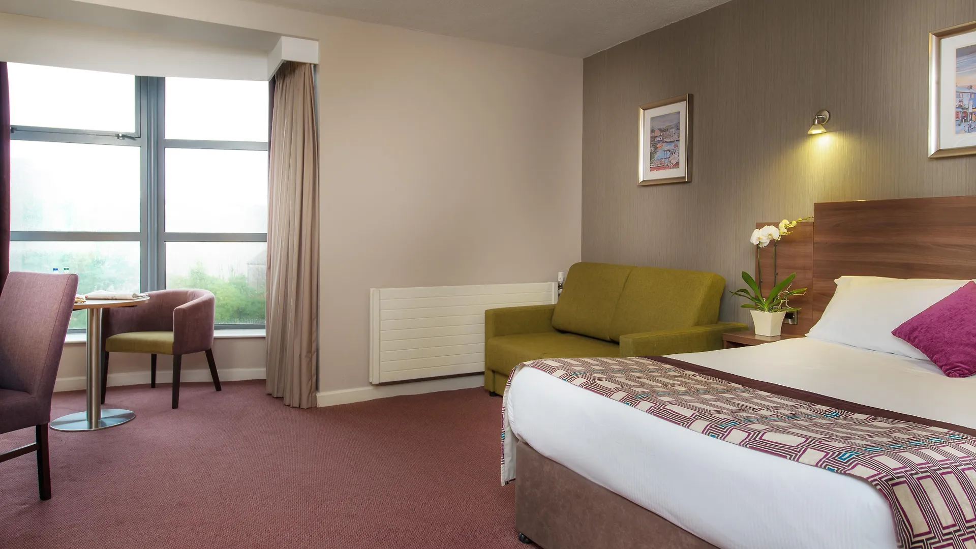 Leonardo Hotel Galway 4*,  Ierland