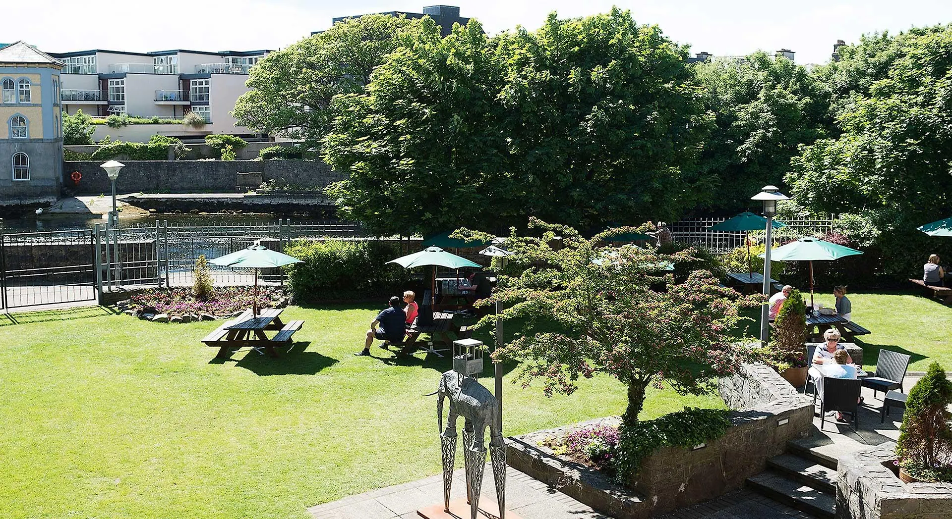 Leonardo Hotel Galway 4*,  Irlanda