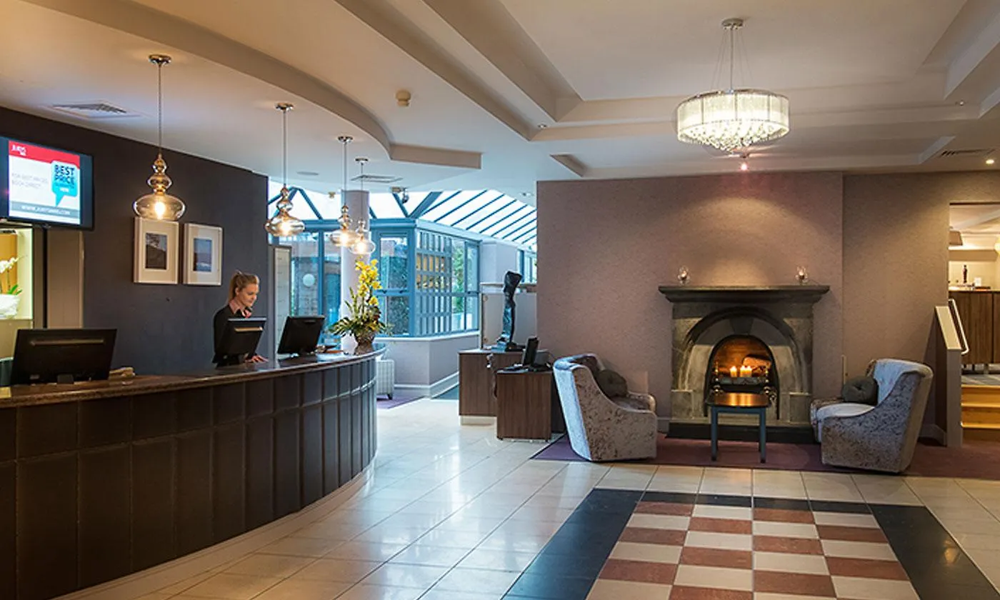 Leonardo Hotel Galway 4*,